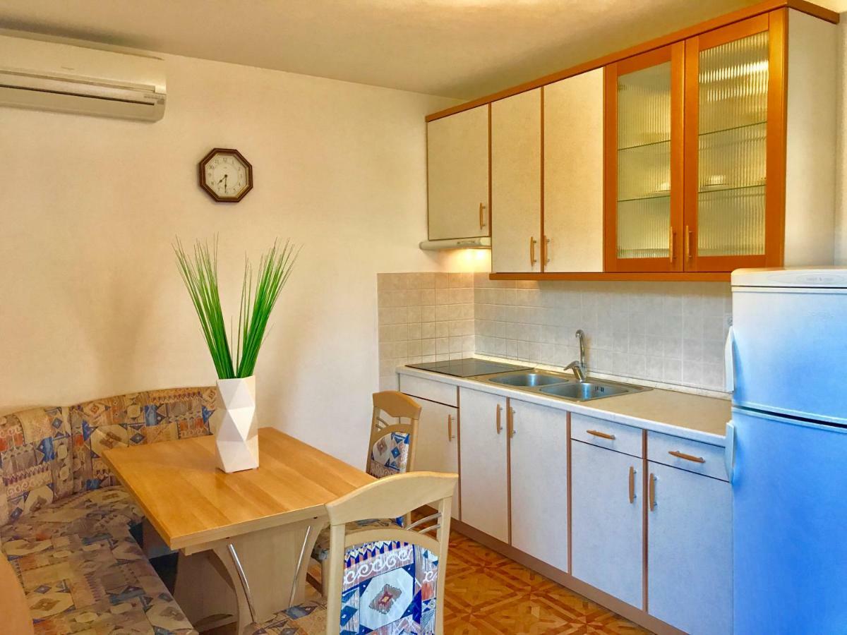 Apartmani Lisac Baška Kültér fotó