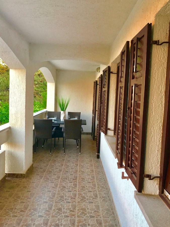 Apartmani Lisac Baška Kültér fotó