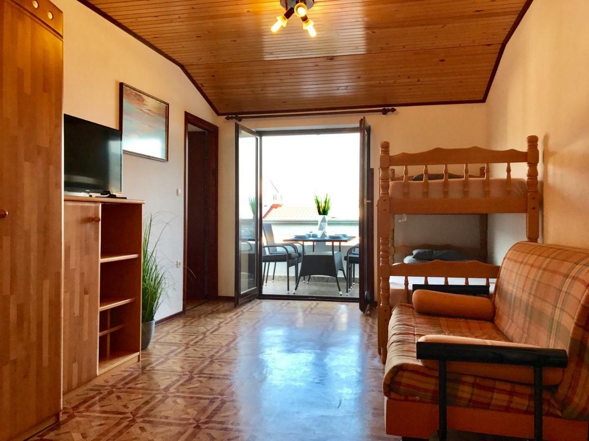 Apartmani Lisac Baška Kültér fotó